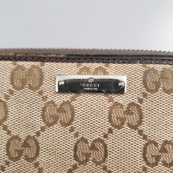 GUCCI Beautiful Classic Signature Large Zippy compact Gucci wallet Italy - Picture 16 of 16